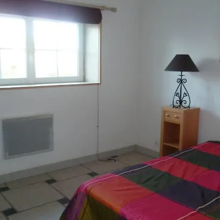 Maison Adorable, Avec Piscine. 15 Mn La Rochelle. 別荘 *